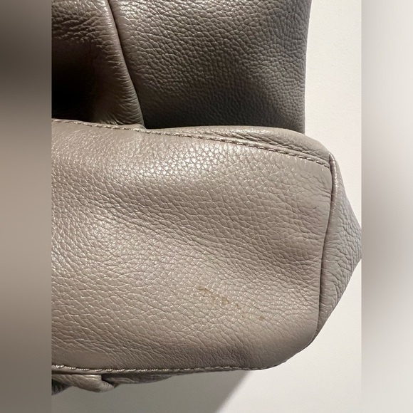 Auth MARC BY MARC JACOBS Classic Q Fran - Gray Leather Tote Bag USED - Picture 5 of 16